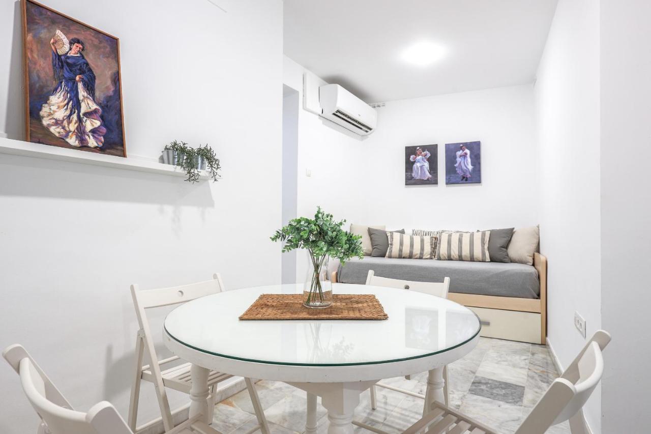 Appartamento Ruiz Gijon Elegante Y Moderno En La Mas Autentica Siviglia
